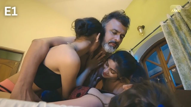 Beta Numbari Baap 10 Numbari E1 2026 – Akku Hot Hindi Short Sex Film